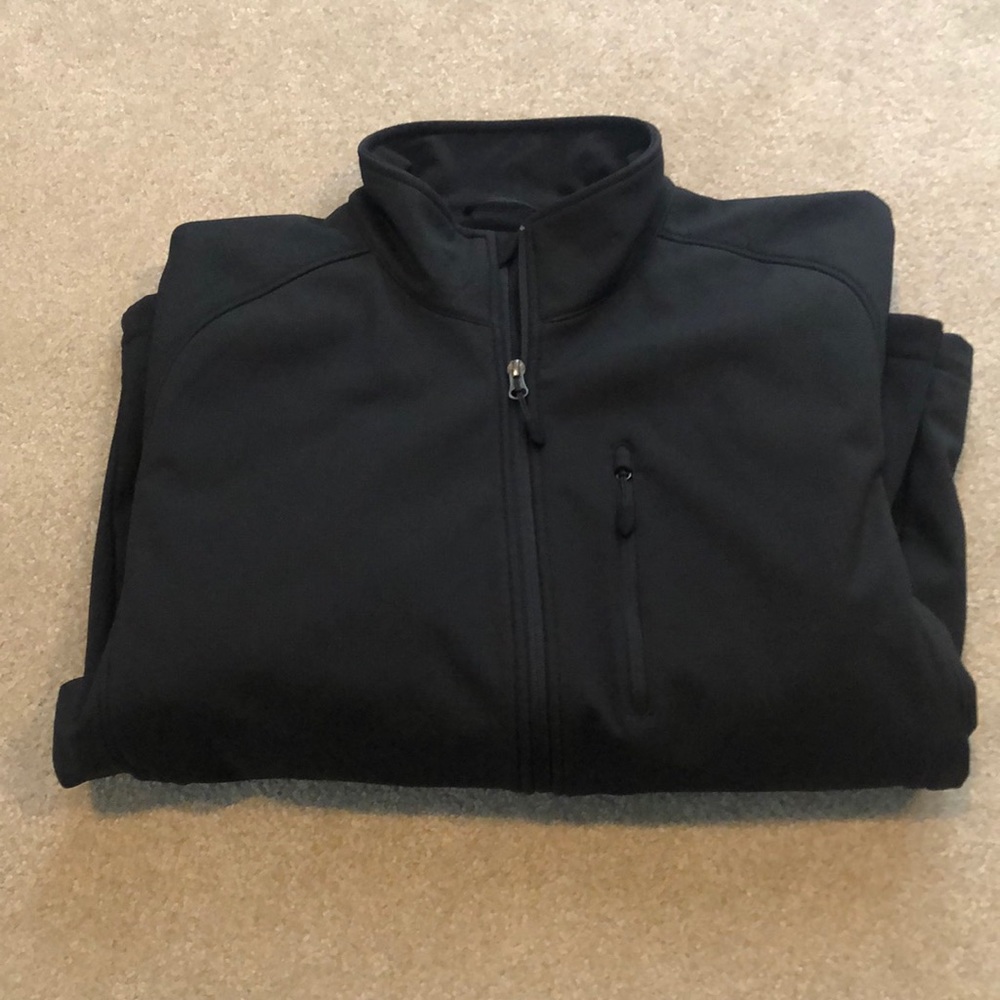 Men’s Soft Shell Jacket NWOT